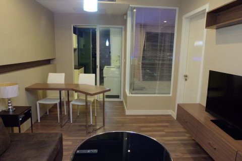 Estudio en el condominio en Phra Khanong, Bangkok, Tailandia № 170581 - foto 3