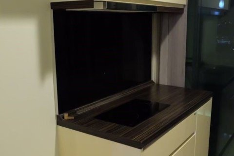 Estudio en el condominio en Phra Khanong, Bangkok, Tailandia № 170581 - foto 8