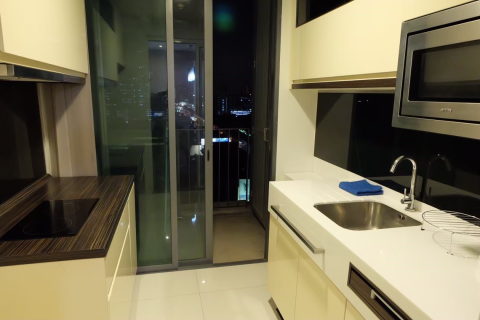 Estudio en el condominio en Phra Khanong, Bangkok, Tailandia № 170581 - foto 4