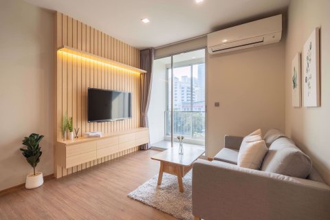 Condo in Bangkok, Thailand, 2 bedrooms in Q Prasarnmit  № 51337