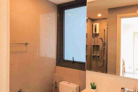 Condominio de 2 dormitorios en Bangkok, Tailandia № 183495 - foto 7
