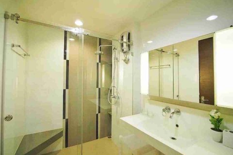 Condominio de 1 dormitorio en Bangkok, Tailandia № 183498 - foto 4