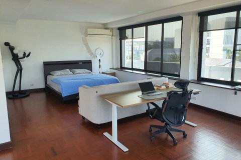 Adosado de 6 dormitorios en Prawet, Bangkok, Tailandia № 170469 - foto 5