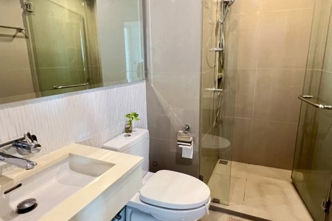 Condo in Khlong Toei, Bangkok, Thailand, 2 bedrooms № 160515 - photo 9