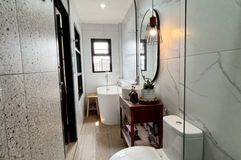 Townhouse in Chiang Mai, Thailand 3 bedrooms № 146599 - photo 11