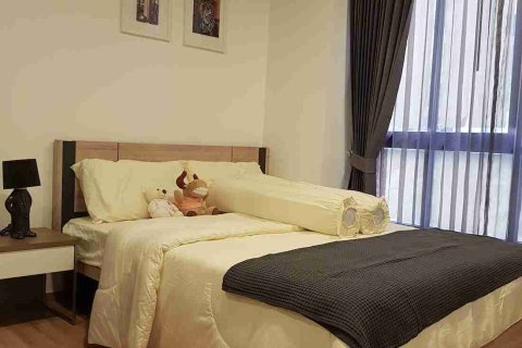 Condominio de 1 dormitorio en Thonburi, Bangkok, Tailandia № 208775 - foto 11