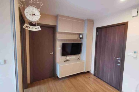 Condominio de 1 dormitorio en Bangkok, Tailandia № 208778 - foto 5
