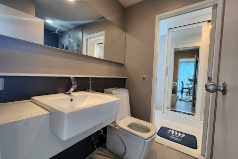 Condominio de 1 dormitorio en Jomtien Beach, Pattaya, Tailandia № 204530 - foto 10