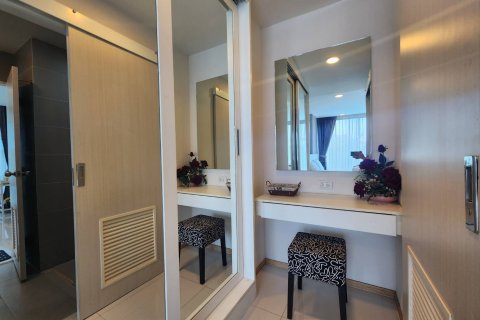 Condominio de 1 dormitorio en Jomtien Beach, Pattaya, Tailandia № 204530 - foto 14