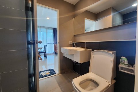 Condominio de 1 dormitorio en Jomtien Beach, Pattaya, Tailandia № 204530 - foto 11
