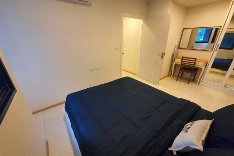Condominio de 2 dormitorios en Jomtien Beach, Pattaya, Tailandia № 204526 - foto 11