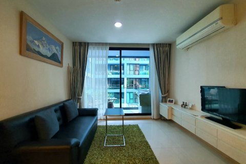 Condominio de 2 dormitorios en Jomtien Beach, Pattaya, Tailandia № 204526 - foto 9
