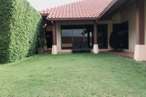 Haus in Bang Lamung, Thailand 4 Schlafzimmer № 54458