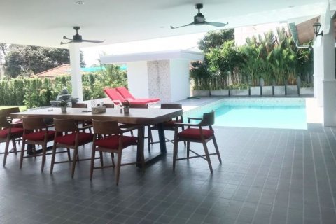 Casa de 3 dormitorios en Pattaya, Tailandia № 54459 - foto 8