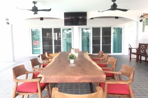 Casa de 3 dormitorios en Pattaya, Tailandia № 54459 - foto 6