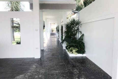 Casa de 3 dormitorios en Pattaya, Tailandia № 54459 - foto 10