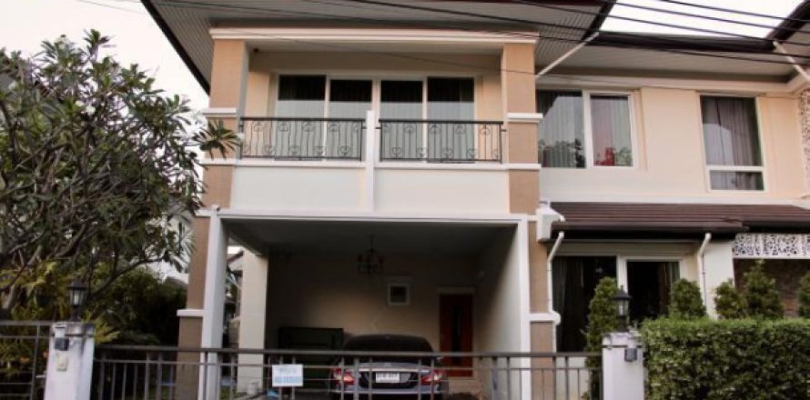 Casa de 4 dormitorios en Bangkok, Tailandia № 203018