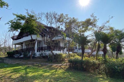 Maison à Chiang Mai, Thaïlande 4 chambres № 75156
