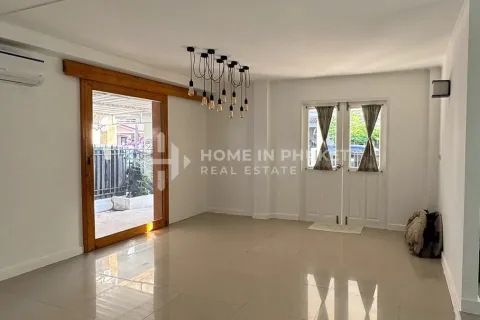 Casa de 4 dormitorios en Chalong, Tailandia № 209637 - foto 5