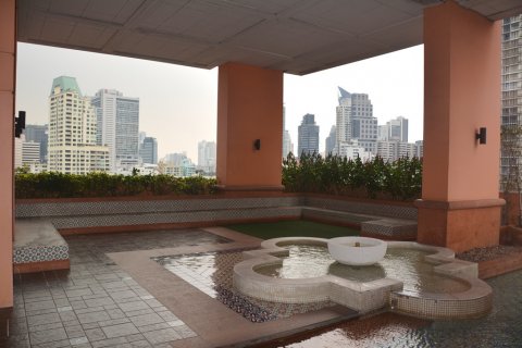 Condominio de 3 dormitorios en Bangkok, Tailandia № 66887 - foto 18