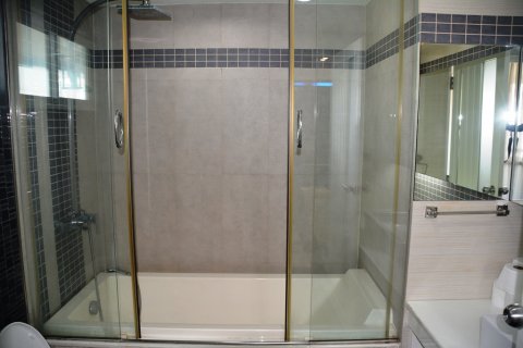 Condominio de 1 dormitorio en Bangkok, Tailandia № 66886 - foto 16