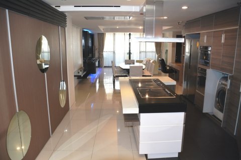 Condominio de 1 dormitorio en Bangkok, Tailandia № 66886 - foto 5
