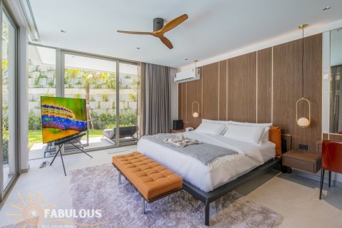 Chalet de 3 dormitorios en Bang Tao, Tailandia № 179829 - foto 6