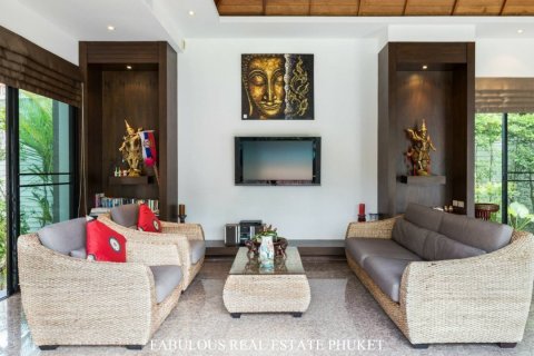 Chalet de 3 dormitorios en Surin Beach, Tailandia № 179830 - foto 7