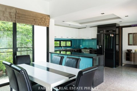 Chalet de 3 dormitorios en Surin Beach, Tailandia № 179830 - foto 4
