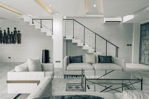 Villa in Kamala, Thailand 6 Schlafzimmer № 179828 - Foto 9