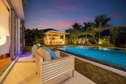 Chalet de 4 dormitorios en Phuket, Tailandia № 159014 - foto 20