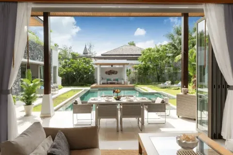 Chalet de 4 dormitorios en Phuket, Tailandia № 159014 - foto 8