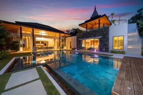 Chalet de 4 dormitorios en Phuket, Tailandia № 159014