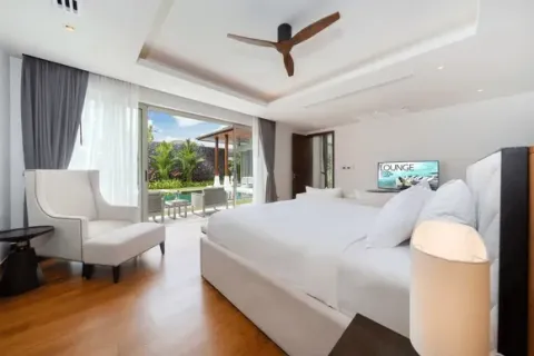 Chalet de 4 dormitorios en Phuket, Tailandia № 159014 - foto 15