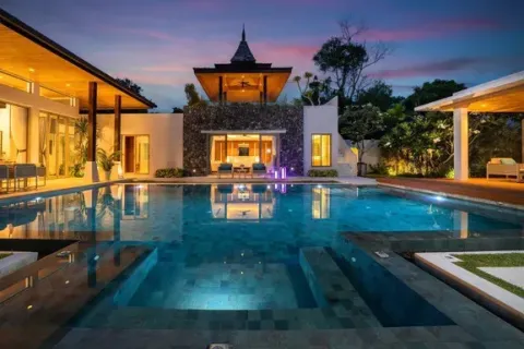 Chalet de 4 dormitorios en Phuket, Tailandia № 159014 - foto 2