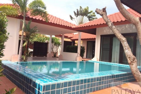 Casa de 3 dormitorios en Pattaya, Tailandia № 54562 - foto 3