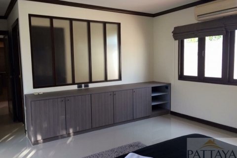 Casa de 3 dormitorios en Pattaya, Tailandia № 54562 - foto 8