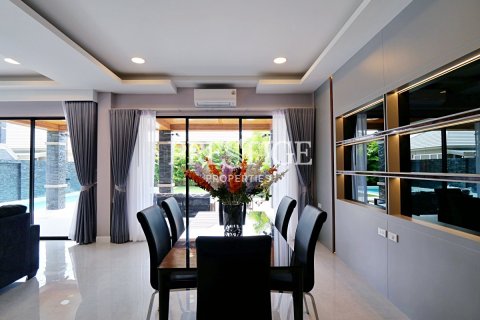 บ้านในพัทยา, ประเทศไทย 4 ห้องนอน № 197637 - รูปถ่าย 10
