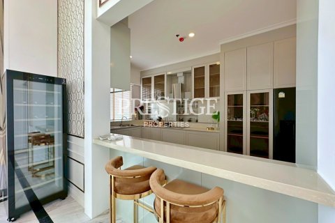 Condominio de 5 dormitorios en Pattaya, Tailandia № 197635 - foto 12