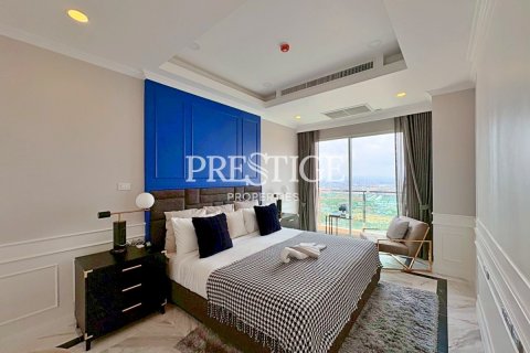 Condominio de 5 dormitorios en Pattaya, Tailandia № 197635 - foto 17