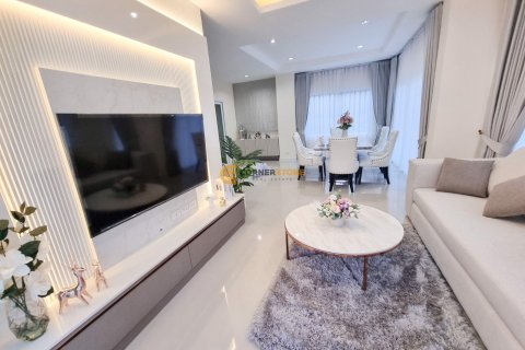 Estudio en Pattaya, Tailandia № 117402 - foto 7