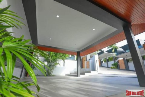 Casa de 3 dormitorios en Chalong, Tailandia № 199563 - foto 5