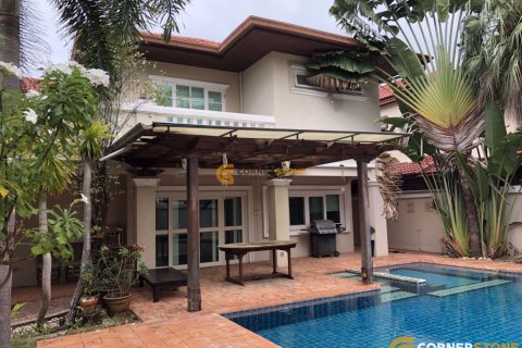 Estudio en Pattaya, Tailandia № 180337