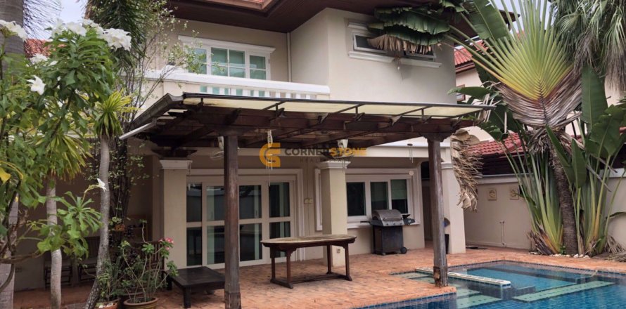 Estudio en Pattaya, Tailandia № 180337