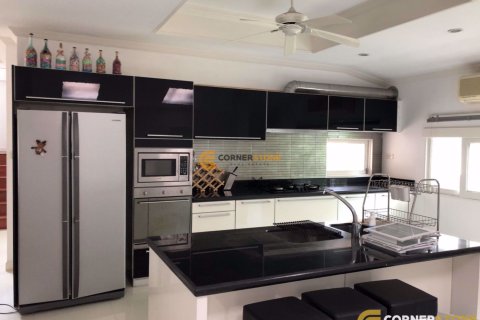 Estudio en Pattaya, Tailandia № 180337 - foto 9