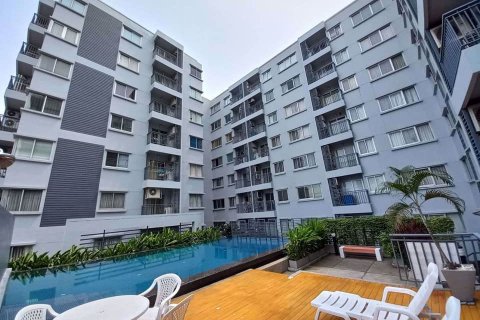 Condominio de 2 dormitorios en Pathum Wan, Bangkok, Tailandia № 47983 - foto 10