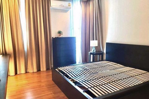 Condominio de 2 dormitorios en Pathum Wan, Bangkok, Tailandia № 47980 - foto 5