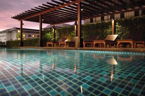 Condominio de 2 dormitorios en Pathum Wan, Bangkok, Tailandia № 47980 - foto 12