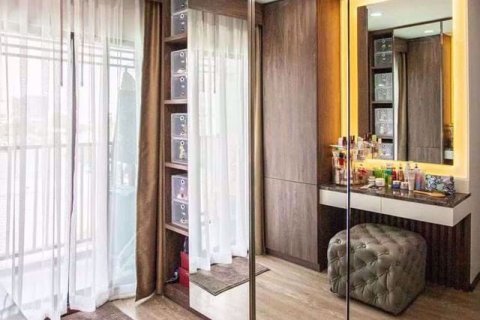 Condominio de 1 dormitorio en Chatuchak, Bangkok, Tailandia № 47984 - foto 9