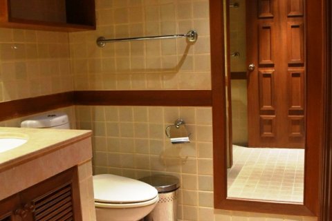 Condominio de 2 dormitorios en Bangkok, Tailandia № 65850 - foto 13